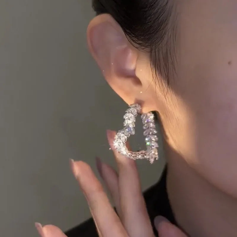Brincos em Zirconia Cristal Design Geometrico& Brilho de Diamante