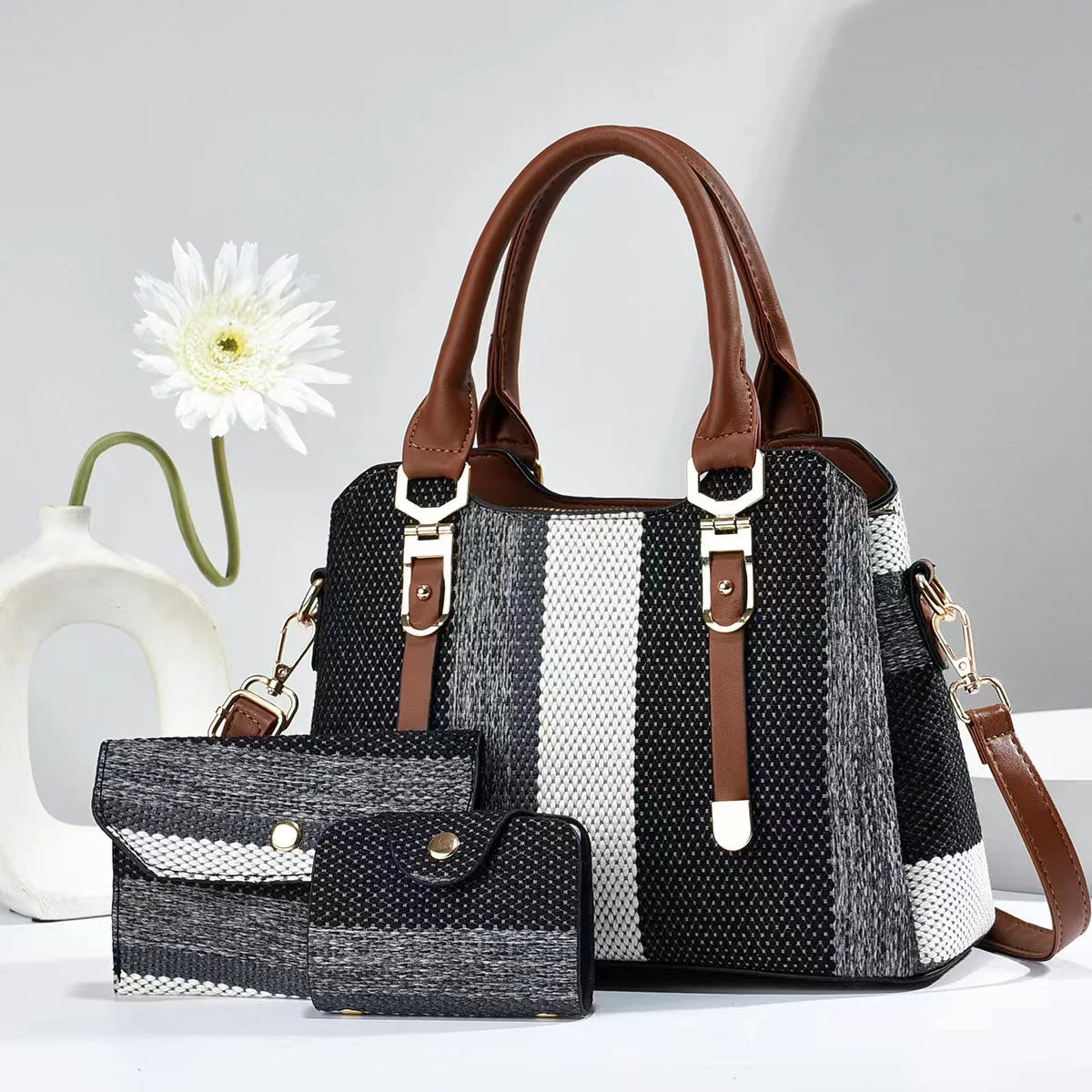 Luxury Striped Designer Handbag with Matching Wallet – Elegant Large-Capacity Shoulder & Crossbody Bag