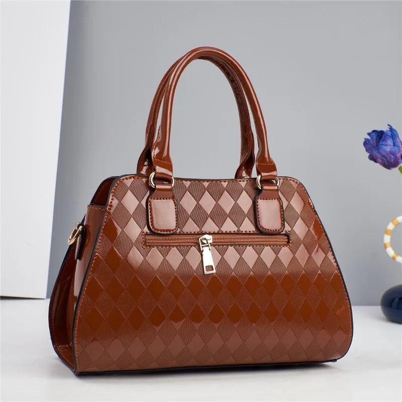 Luxury Brand Designer Women's Handbag – Large Capacity Shoulder Bag with Classic Diamond Pattern