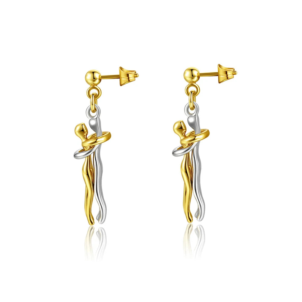 Joias Românticas: Colar com Pingente de Abraço e Brincos Abraço Banhados a Ouro 14K