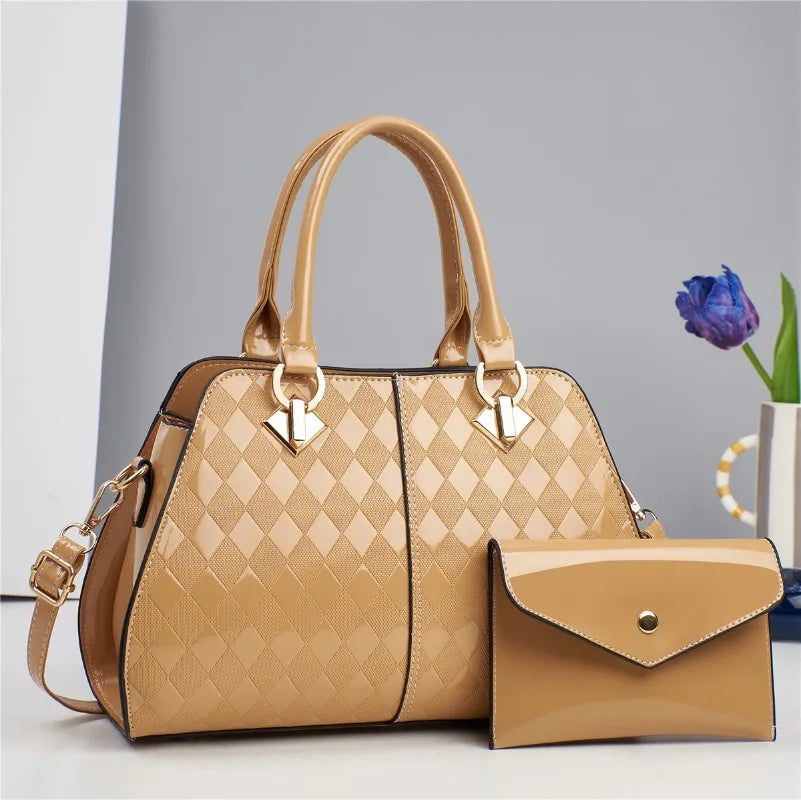 Luxury Brand Designer Women's Handbag – Large Capacity Shoulder Bag with Classic Diamond Pattern